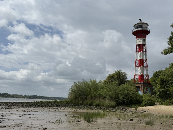 Leuchtturm Rissen, Unterfeuer